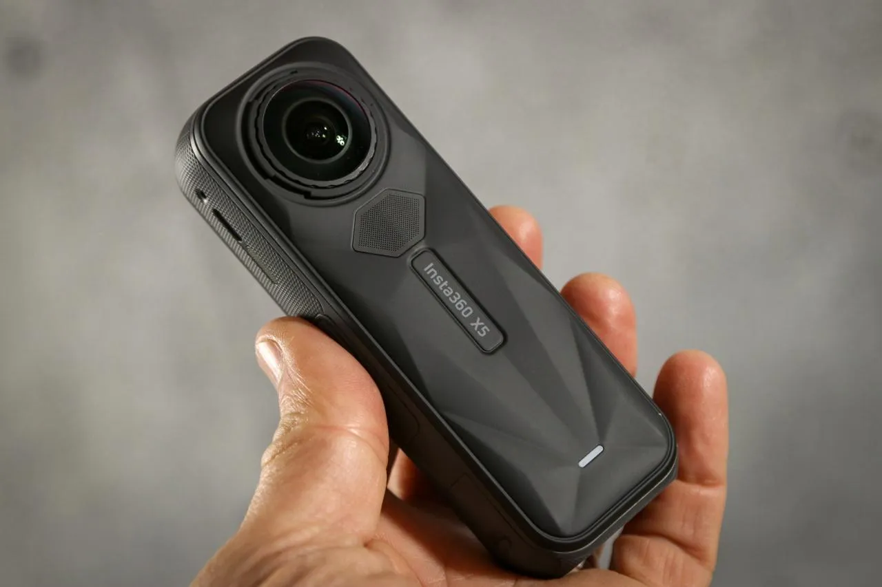 Insta360 X5 cải tiến so với X4